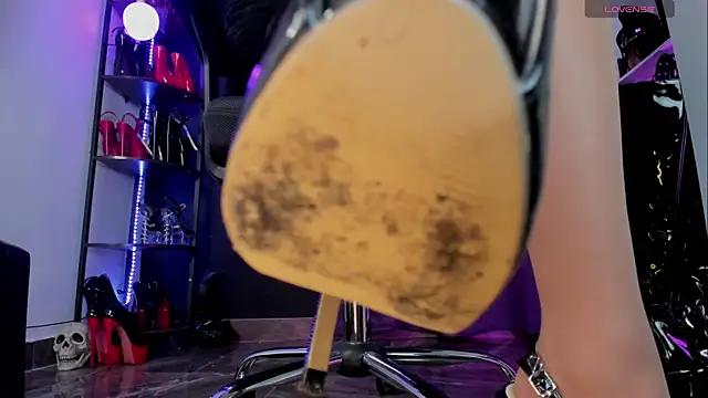 Try the thrill of flirt babes with our cam hosts, featuring unclothed wildness while getting naked and playing with their favored sex toys.