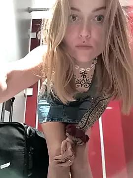 Goldi159 from StripChat is Freechat