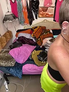 Try the thrill of flirt babes with our cam hosts, featuring unclothed wildness while getting naked and playing with their favored sex toys.