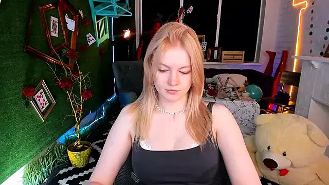 Try the thrill of flirt babes with our cam hosts, featuring unclothed wildness while getting naked and playing with their favored sex toys.
