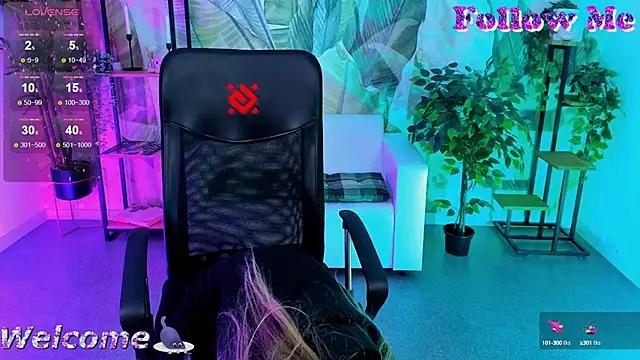 Try the thrill of flirt babes with our cam hosts, featuring unclothed wildness while getting naked and playing with their favored sex toys.