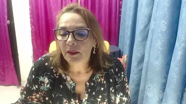 HAIRY_MATURE from StripChat is Freechat