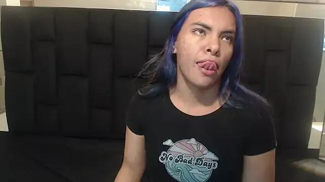 Try the thrill of flirt babes with our cam hosts, featuring unclothed wildness while getting naked and playing with their favored sex toys.