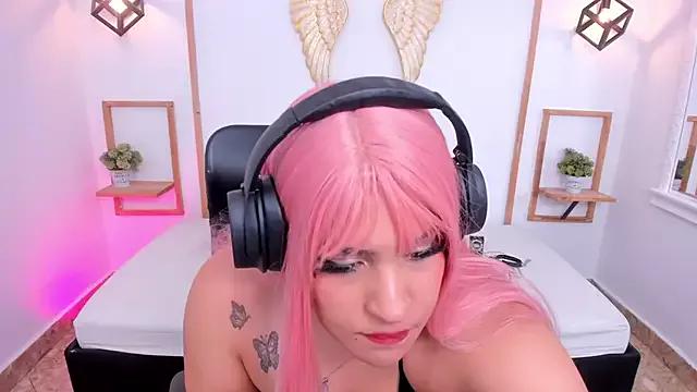 Try the thrill of flirt babes with our cam hosts, featuring unclothed wildness while getting naked and playing with their favored sex toys.