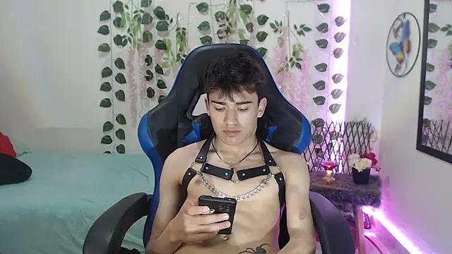 HarryClaude webcams show profile image 