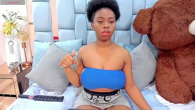hazellanee from StripChat is Freechat