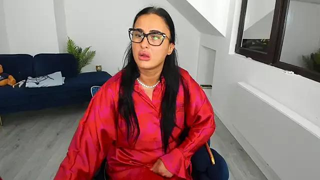 Helen_Sinn from StripChat is Freechat