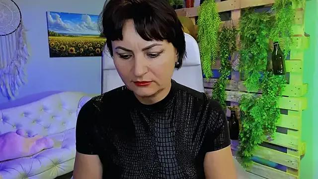 HelenBeler from StripChat is Freechat