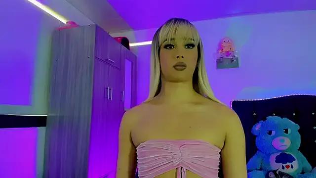 Try the thrill of flirt babes with our cam hosts, featuring unclothed wildness while getting naked and playing with their favored sex toys.