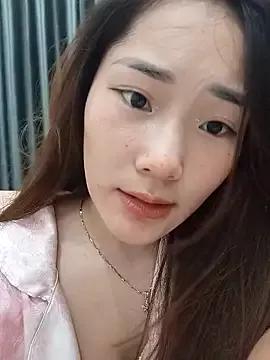 HeraBaby18 from StripChat is Freechat