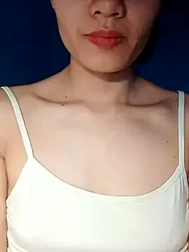 Hinna_x from StripChat is Freechat