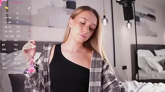 HollisBeckett from StripChat is Freechat