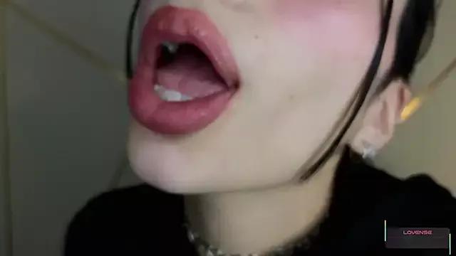 Hollyxx from StripChat