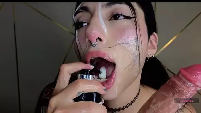 Hollyxx from StripChat
