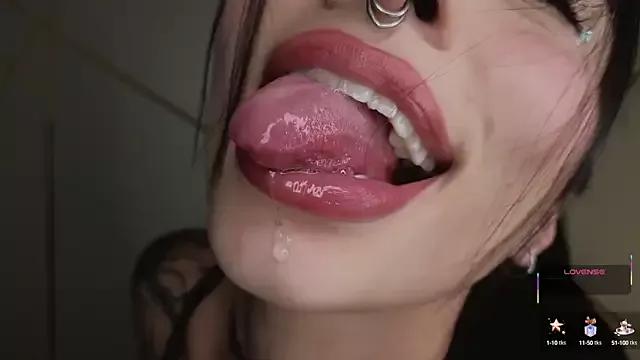 Hollyxx from StripChat