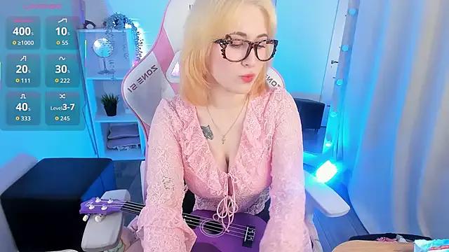 Honey_Mouth from StripChat is Freechat