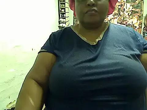 HOTSUGARX5 from StripChat is Freechat