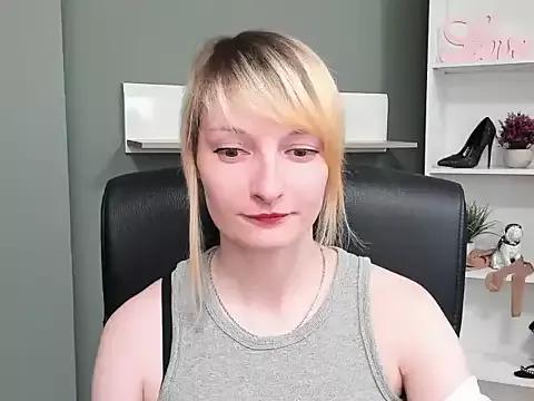 hottieBlair from StripChat is Freechat