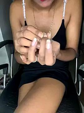 hottiexxxmexxx from StripChat is Freechat