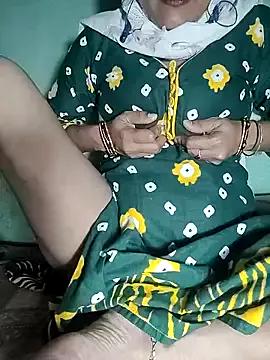 Hotty-Monaa from StripChat is Freechat