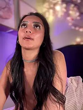 im-isabella from StripChat is Freechat