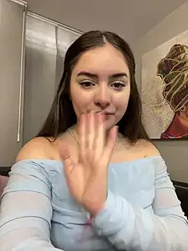 imlindapink from StripChat is Freechat