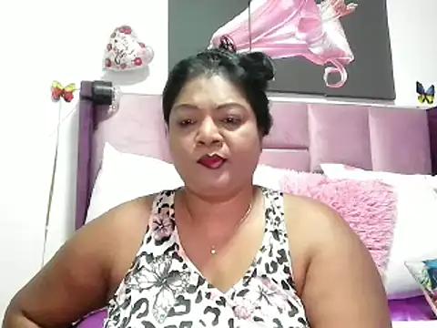 IndianDelia from StripChat