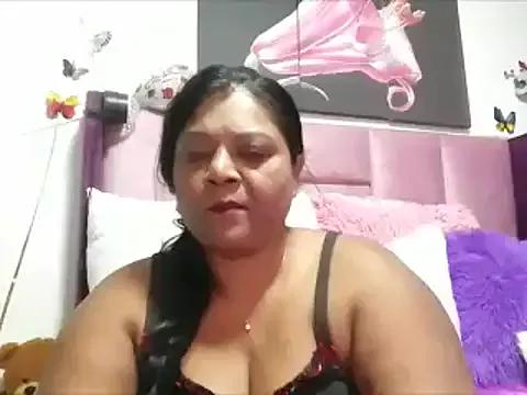 IndianDelia from StripChat is Freechat