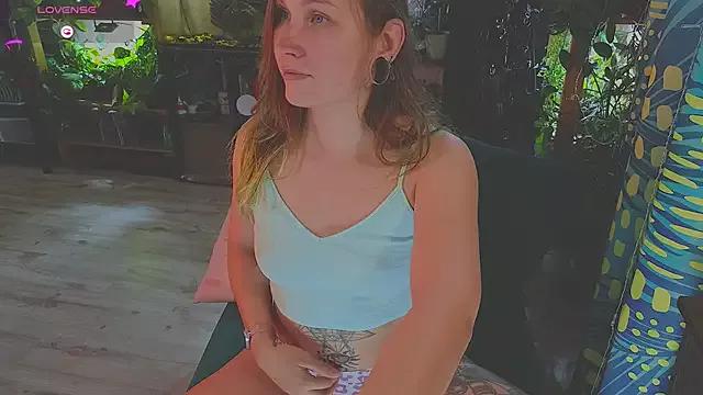Ink_bloom from StripChat is Freechat