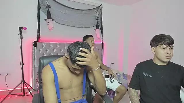 isaac_master77 from StripChat is Freechat