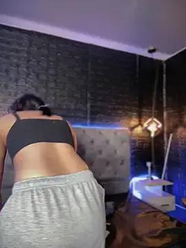 Isabella-Teen from StripChat is Freechat