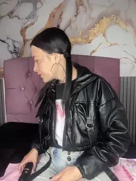 Isabella_21x from StripChat is Freechat