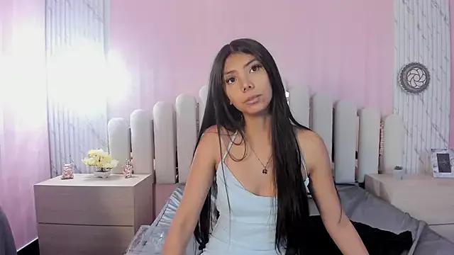 Isabella_Marsh from StripChat is Freechat