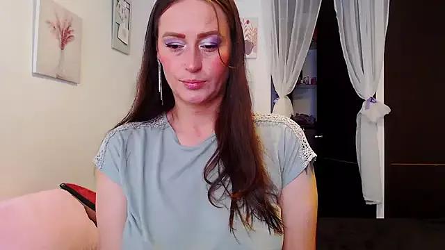 JadeHiilton from StripChat is Freechat