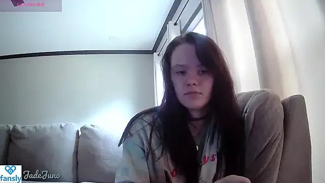 JadeJuno from StripChat is Freechat