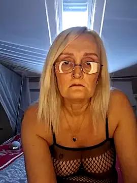 Jenny_Blum from StripChat is Freechat