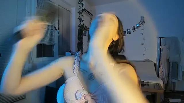 Jenny_darling_love from StripChat is Freechat