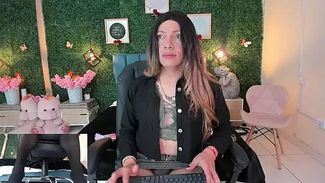 Try the thrill of flirt babes with our cam hosts, featuring unclothed wildness while getting naked and playing with their favored sex toys.