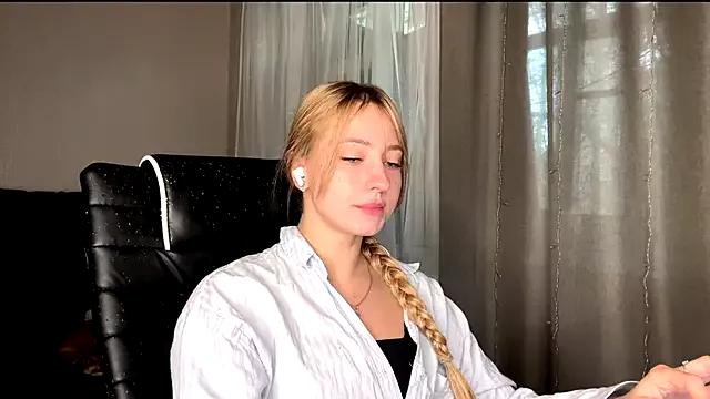 Jetta_Corsacami from StripChat is Freechat