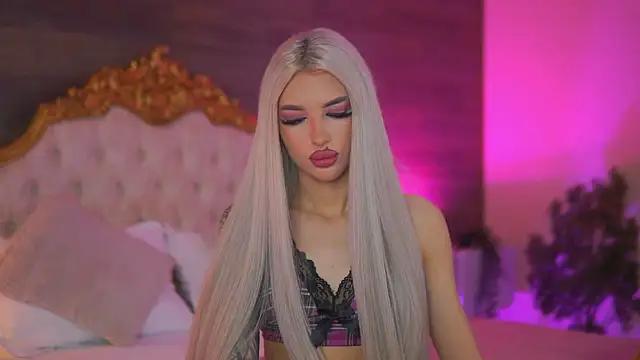 Juicy_Jessye from StripChat is Freechat