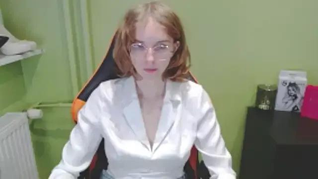 juicyPenny from StripChat is Freechat