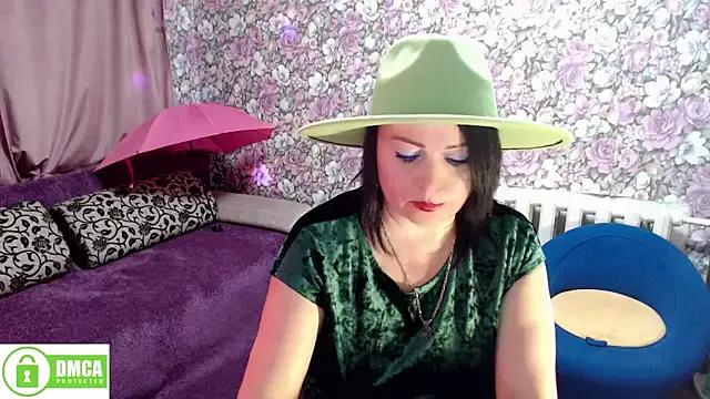 Julia-ru from StripChat is Freechat