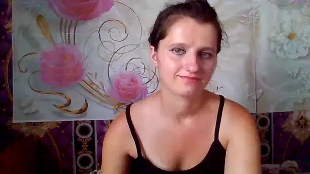 Julie_aisi_ from StripChat is Freechat