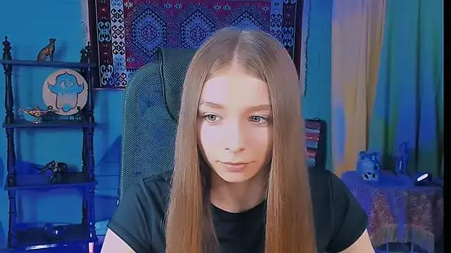 JulieDaniel from StripChat is Freechat