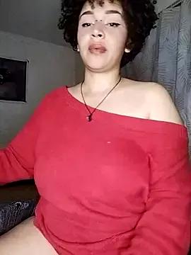 julieta_robert from StripChat is Freechat