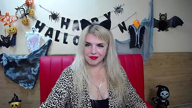 Julya_Barbi from StripChat is Freechat