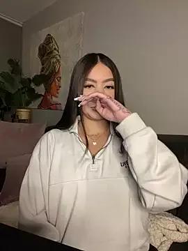 Karina16_pink from StripChat is Freechat