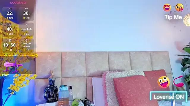 KarolBlanco from StripChat is Freechat