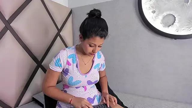 Kassandra_00 from StripChat is Freechat