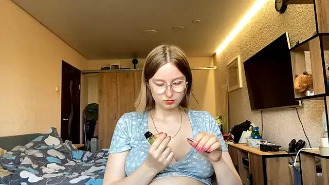KATTIE_SLOWFiRE from StripChat is Freechat